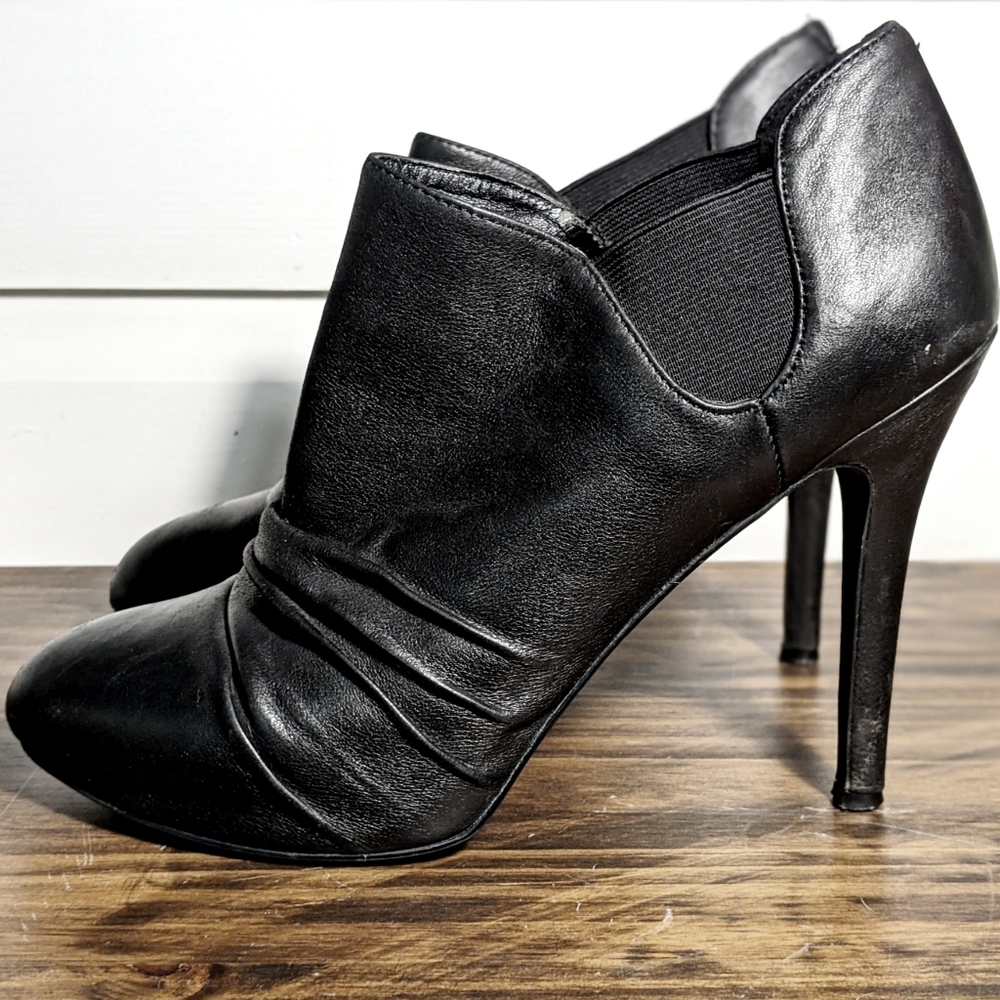 BCBG Black Booties- size 9 ½